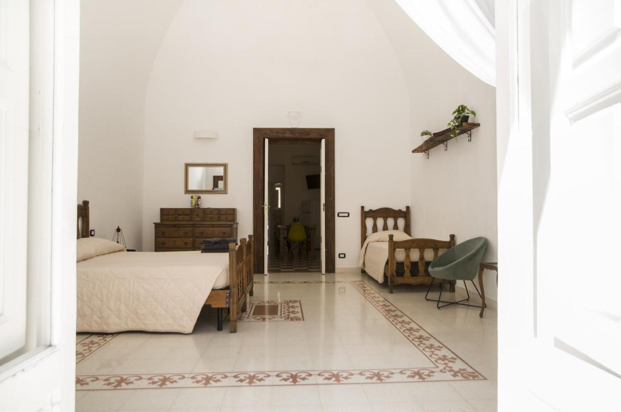 Palazzo Italia Apartments Бари Экстерьер фото
