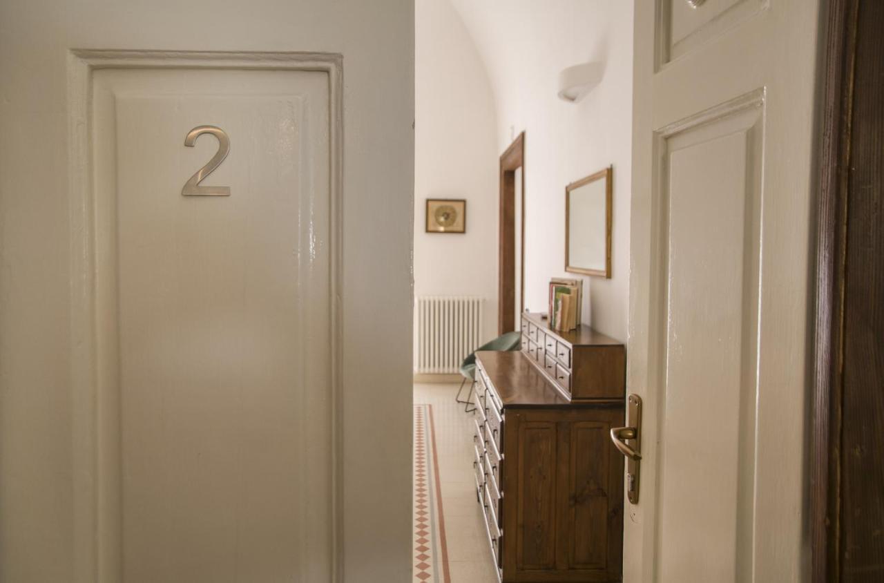 Palazzo Italia Apartments Бари Экстерьер фото
