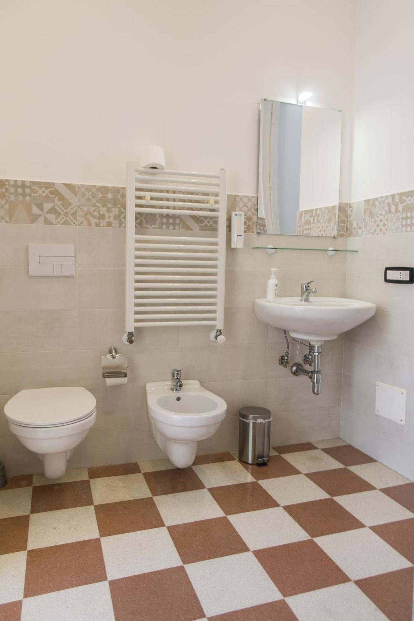 Palazzo Italia Apartments Бари Экстерьер фото