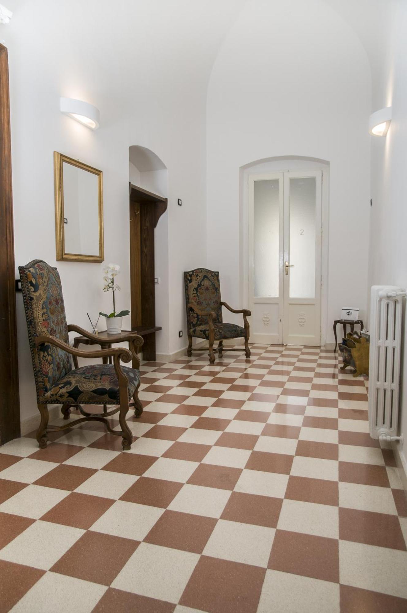 Palazzo Italia Apartments Бари Экстерьер фото